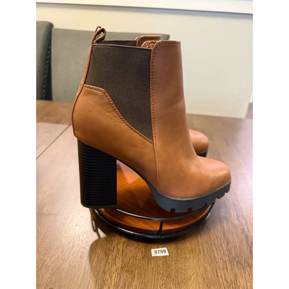 Primark Womens Brown Faux Leather Chunky Block Heel Lug Sole Chelsea Boot Size 8